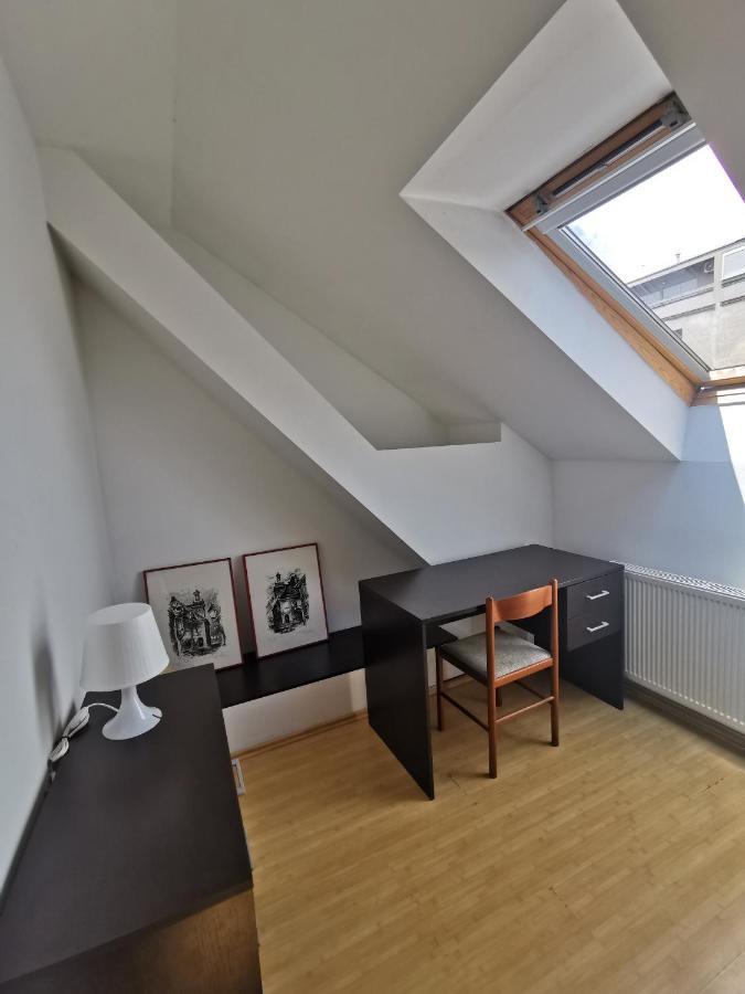 Central Apartment City 萨格勒布 外观 照片